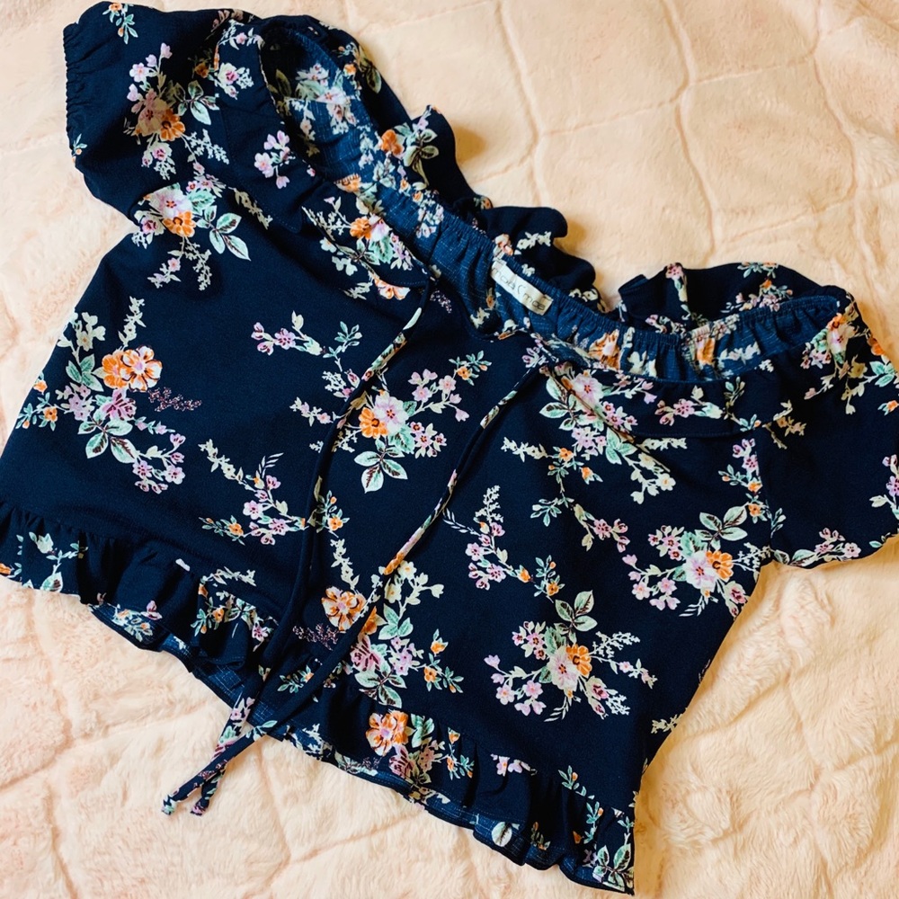 Crop top blouse